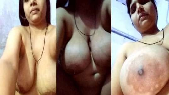 Busty Desi Wife Flaunting Her Busty Nude Body On Cam