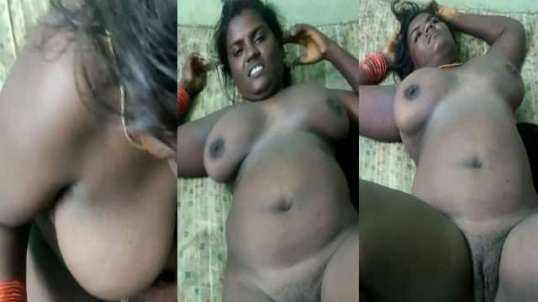 Chubby South Indian Slut Exposing Her Fat Pussy