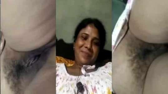 Desi Mature Pussy Show With A Sloppy Handjob