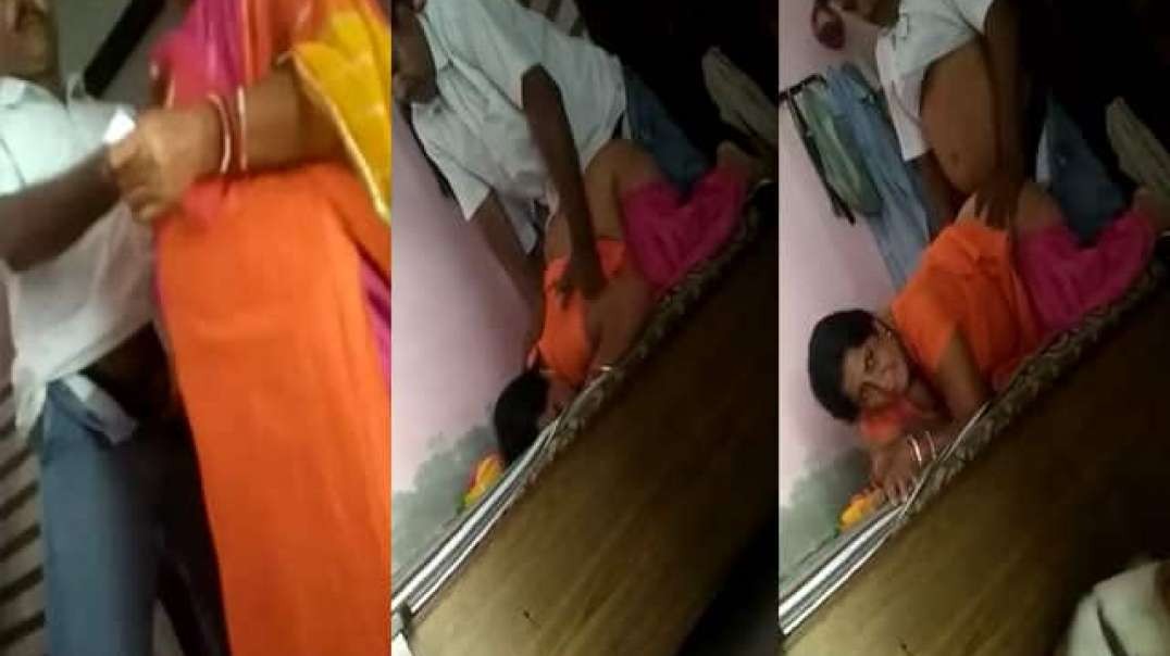 Busty Bhabhi Sharing Sex MMS