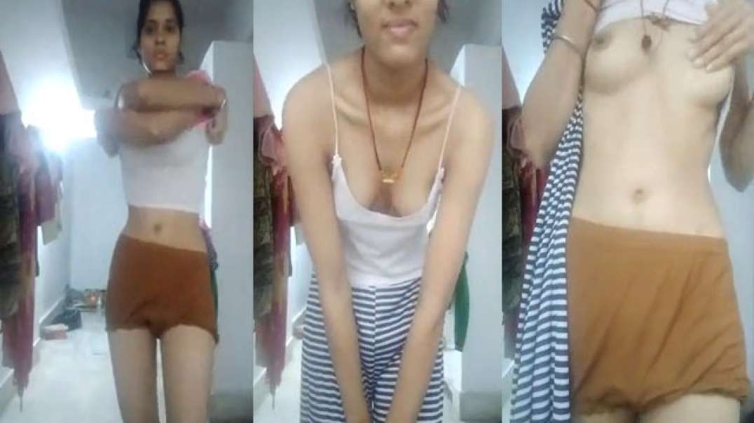 Cute Desi Village Girl Striptease Nude MMS Selfie