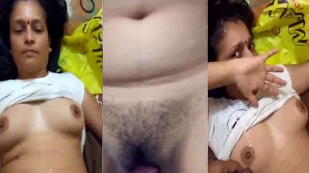 Slut Aunty Sex With Her Customer At His Home