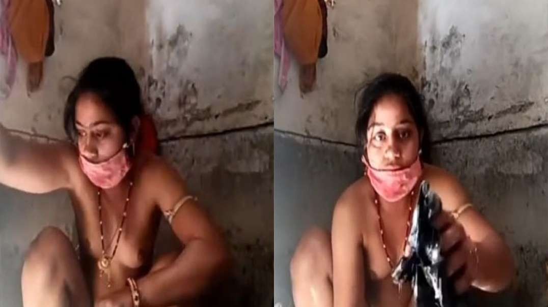 Nude Desi Wife Washing Clothes On Selfie Cam
