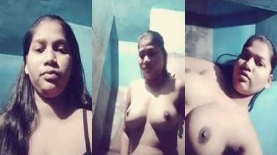 BD Sexy Girl Showing Her Huge Boobs And Hairy Pussy