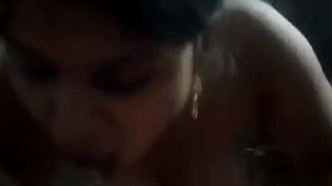 Desi Bhabhi Ridding Hubby Dick sex