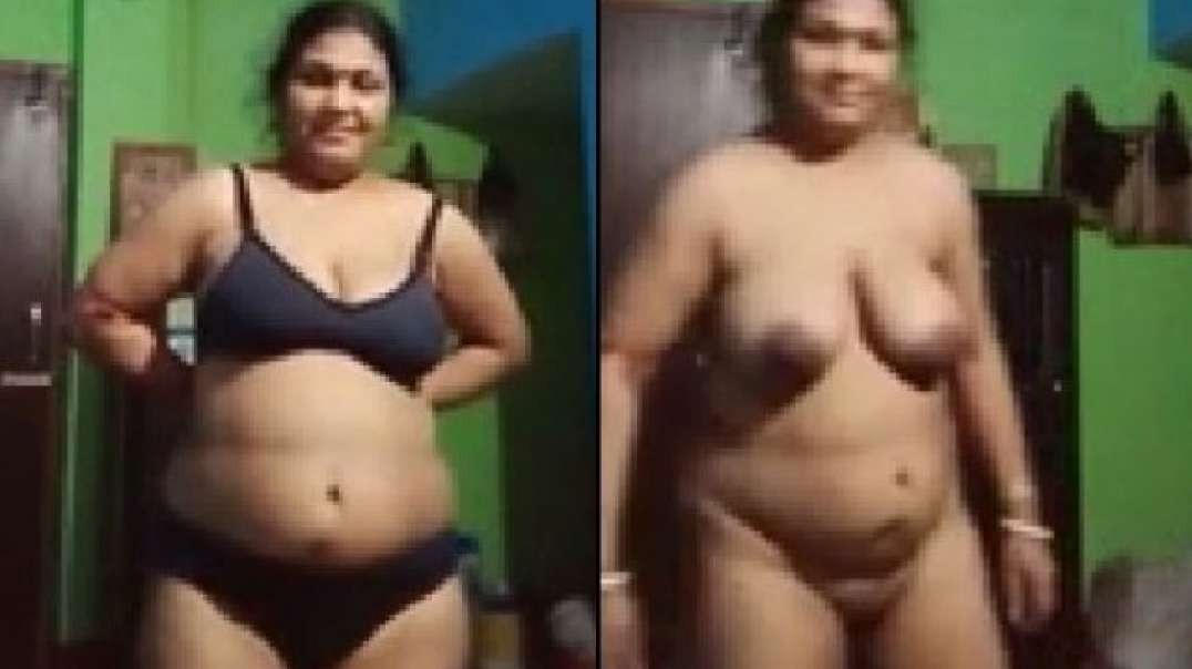 Mature Bhabhi Showing Her Nude Body On Cam