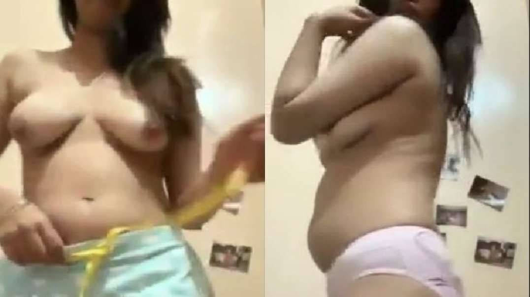 Sexy Indian Punjabi Girl Stripping Nude On Selfie Cam