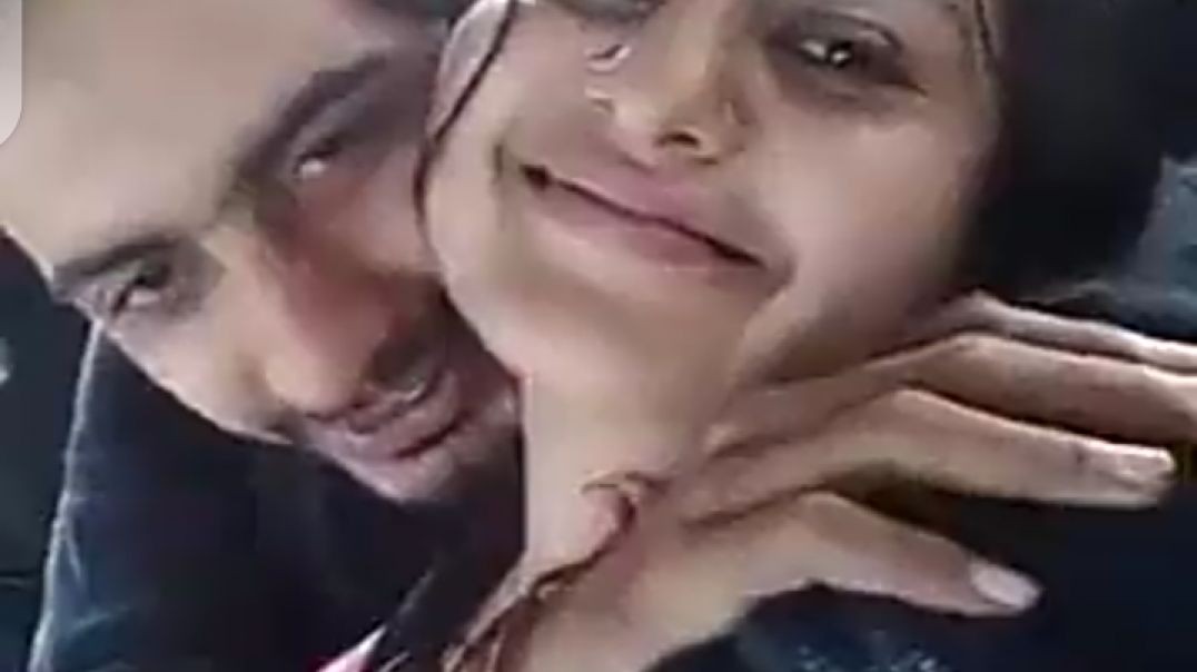 bhabhi kissing in car with her young boy frind because her housband is abroad