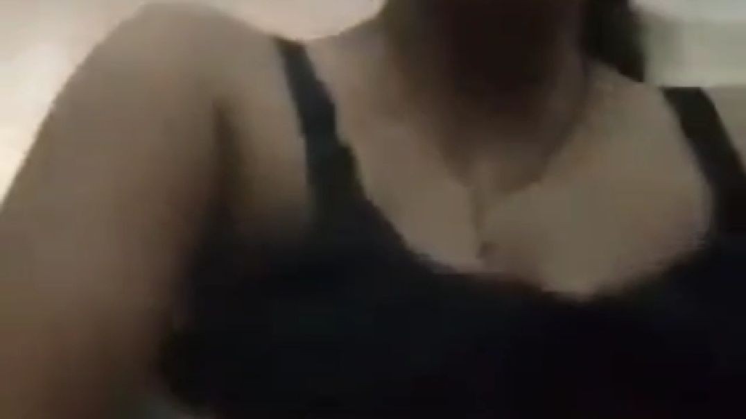 Indian bhabhi jumping on cock