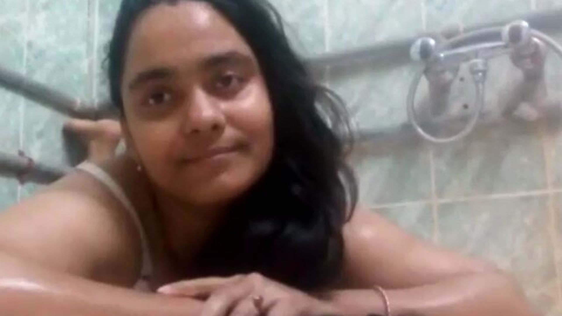 Bangladeshi Unsatisfied Bhabi Fingering Moaning Part2
