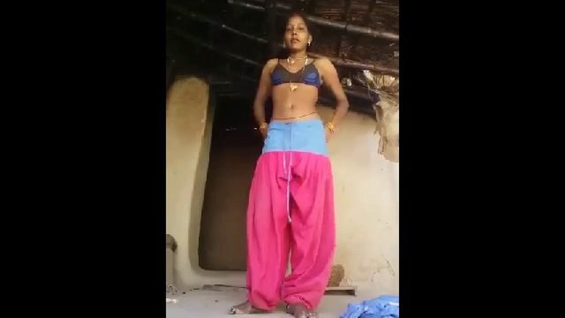 Village Bhabhi Pussy Fingering