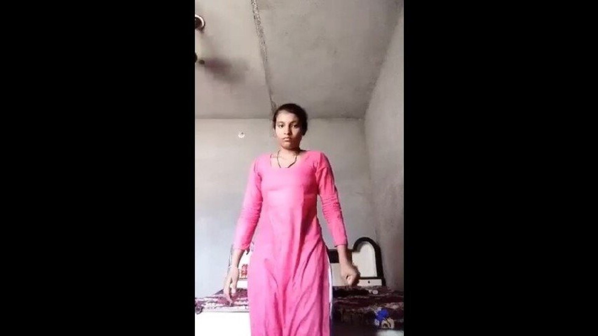 Desi Village Gil Shows her Nude Body
