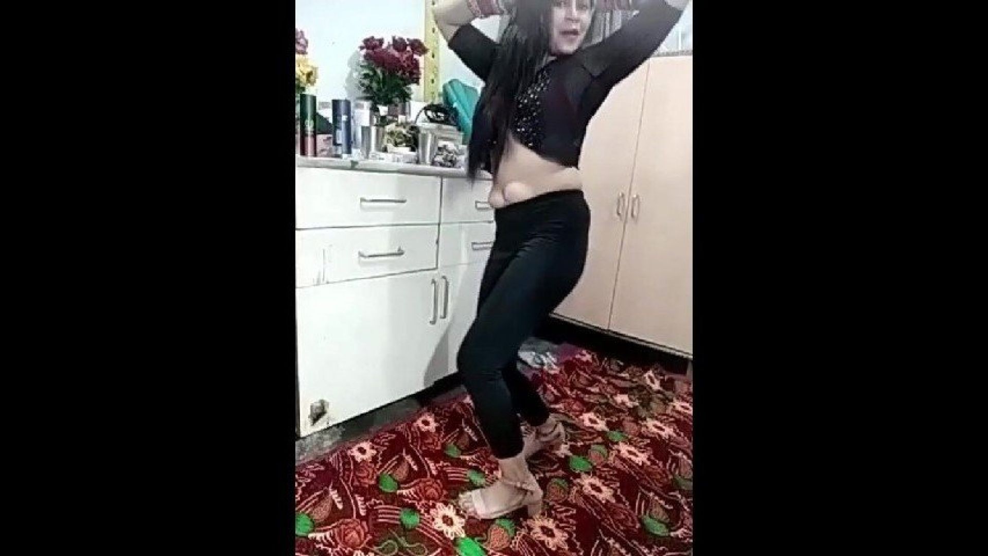 Diya_Roy95 aka mahimagicgirl Dancing & Showing Boobs on Live ~ with Face