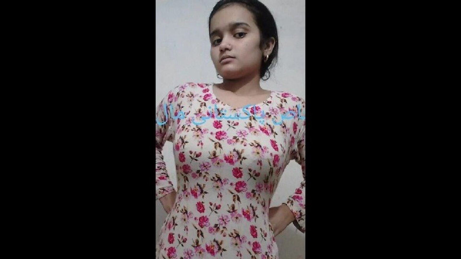 Beautiful Paki Girl Masturbating